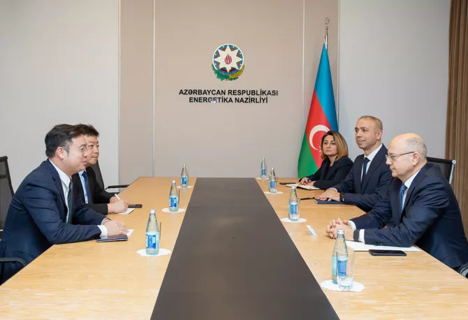 Azerbaijan, China Discuss Gobustan Solar Power Project