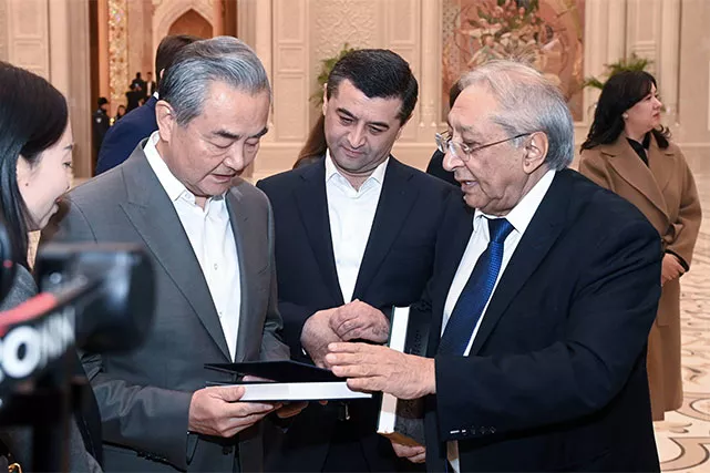 Uzbekistan, China Strengthen Cultural Ties as Top Diplomats Meet in Tashkent
