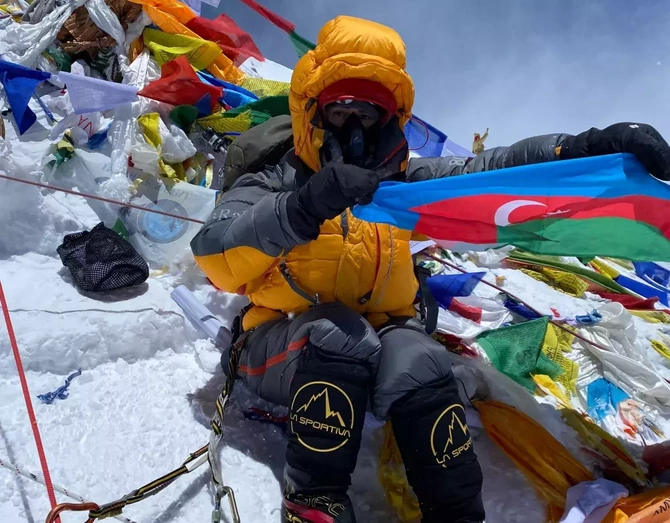 Latest News & Breaking Stories | Stay Updated with Caspianpost.com - Vafa Musayeva Becomes First Azerbaijani Woman to Summit Mount Everest