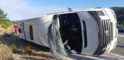 Tourist Bus Carrying 32 Ukrainians Crashes in Türkiye