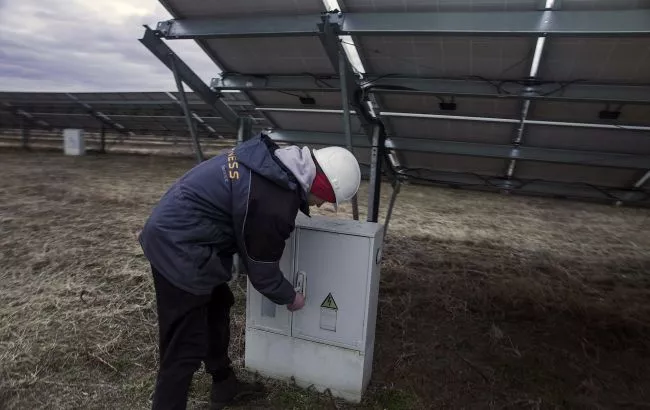 Russia Leaves Thousands Without Power in Ukraine's Zaporizhzhia