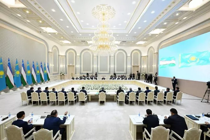 Uzbekistan, Kazakhstan Hold Second Meeting of Supreme Interstate Council