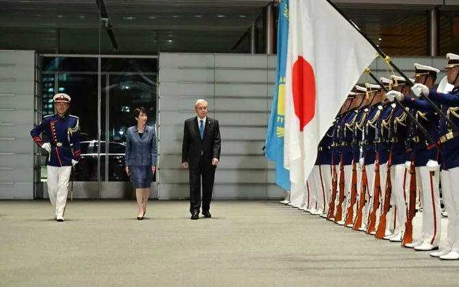 Japanese PM Hosts Ceremonial Welcome for Kazakh President