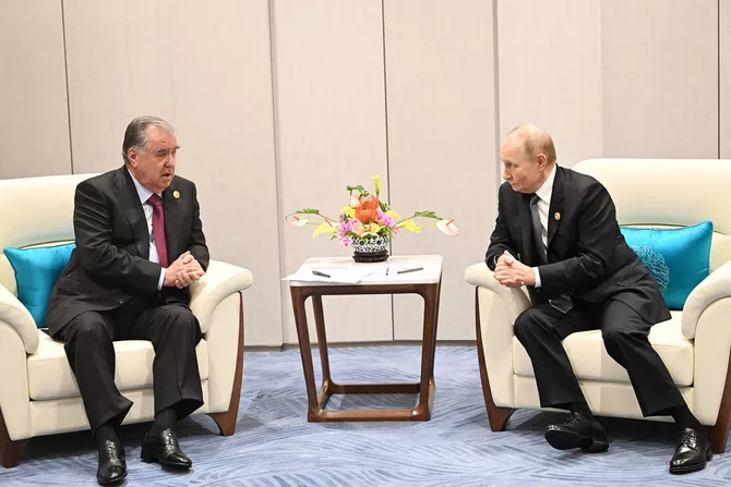Latest News & Breaking Stories | Stay Updated with Caspianpost.com - Tajik, Iranian Leaders Hold Talks on Expanding Bilateral Trade and Investment