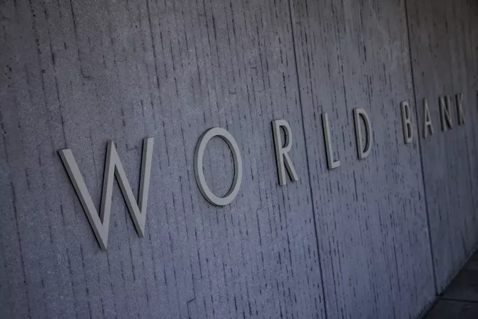 A Tragedy for Some or for All? On Wars, Growth Projections and Economic Impacts