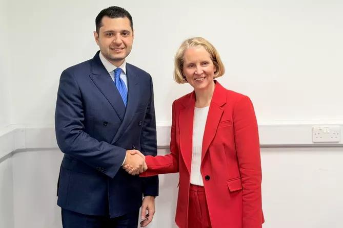 Armenian and UK Officials Outline COP17 Preparations