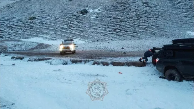Kazakh Rescuers Save Family of Four in Mountain Emergency