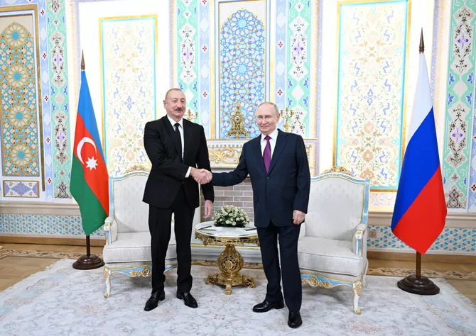 Azerbaijani and Russian Presidents Meet in Dushanbe