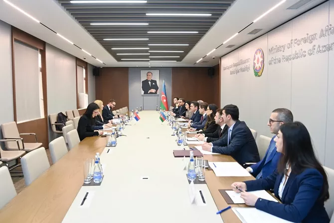 Azerbaijan, Serbia Engage in Multilateral Political Talks