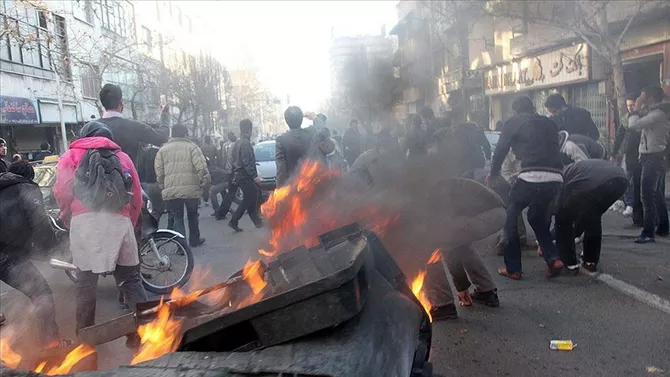 Spain Calls in Iranian Ambassador Over Crackdown on Protests