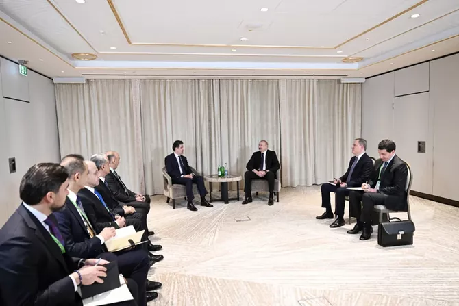 Ilham Aliyev Meets Kurdistan Region President in Munich