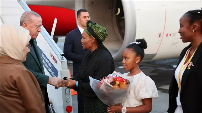 Turkish President Erdogan Arrives in Johannesburg for G20 Summit