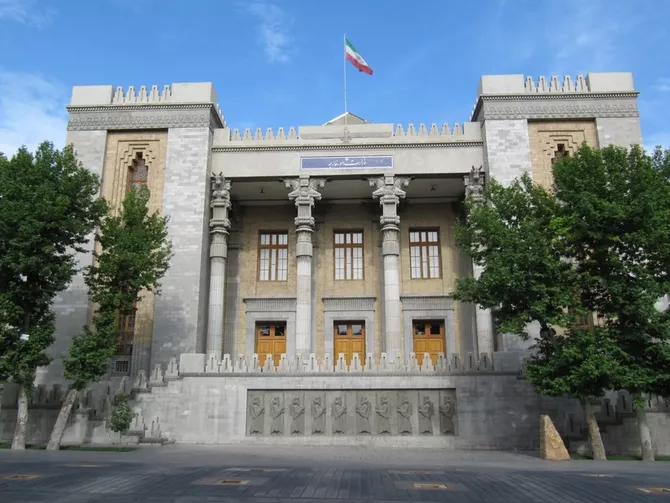 Iran Summons French Ambassador, Urges Paris to Respect Rights of Student Protesters
