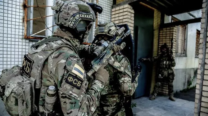 Russia Arrests 18-Year-Old in Mari El on Treason Charges - VIDEO