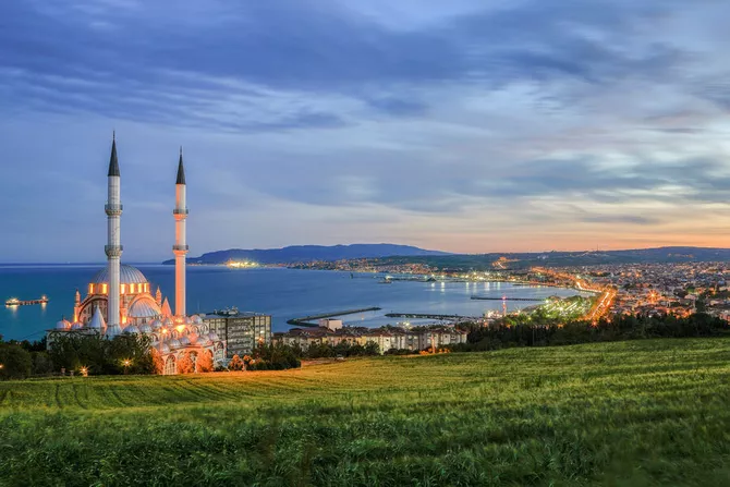 Most Russians to Spend February 23 Holiday in Türkiye, UAE, China