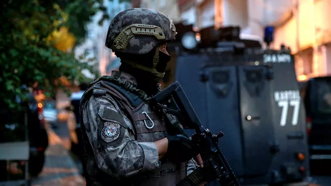 Turkish Security Forces Foil Terror Plot in Istanbul