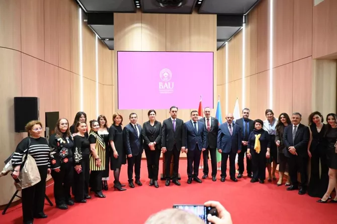 Latest News & Breaking Stories | Stay Updated with Caspianpost.com - Azerbaijani Women Artists' Exhibition Launches in Istanbul