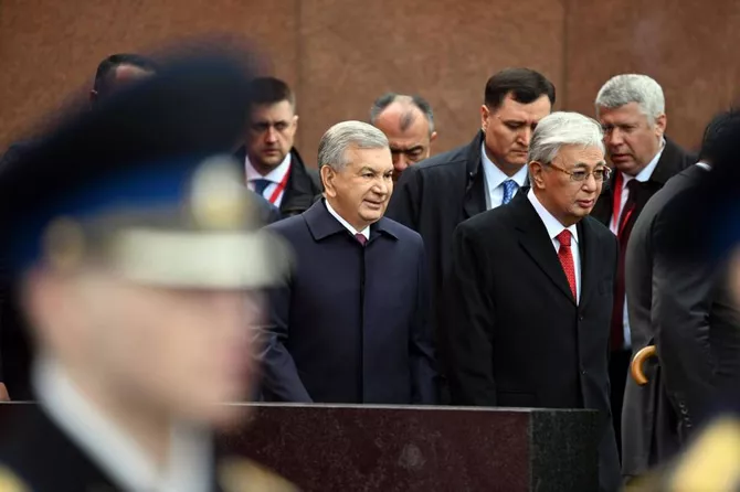 Latest News & Breaking Stories | Stay Updated with Caspianpost.com - Uzbek President Takes Part in Ceremonies Commemorating 81st Victory Anniversary