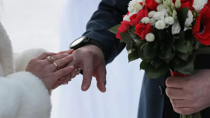 Russia Tightens Citizenship Rules, Targets Sham Marriages