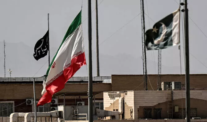 Pakistan Opens New Logistics Route via Iran for Central Asian Shipments