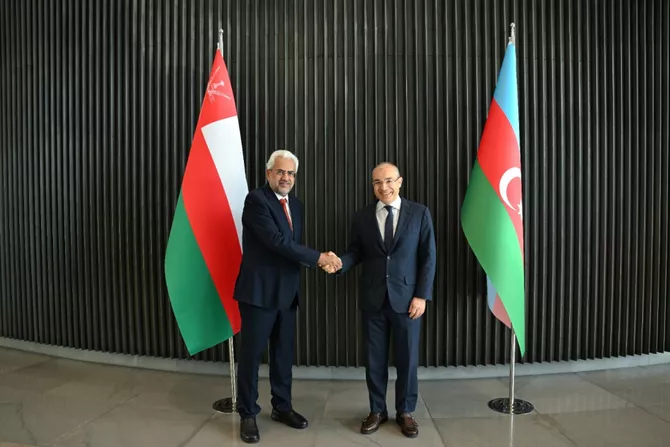 Azerbaijan, Oman Discuss Expanding Economic Cooperation