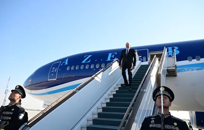 President Ilham Aliyev Arrives in Uzbekistan