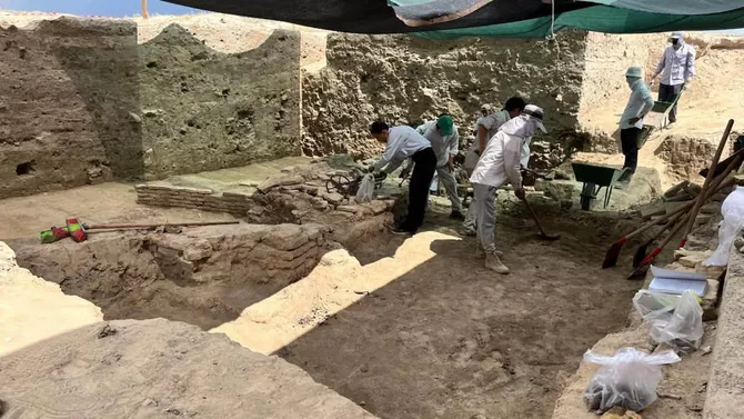 Archaeologists Uncover Centuries-Old Mosque at Kazakhstan's Otyrar