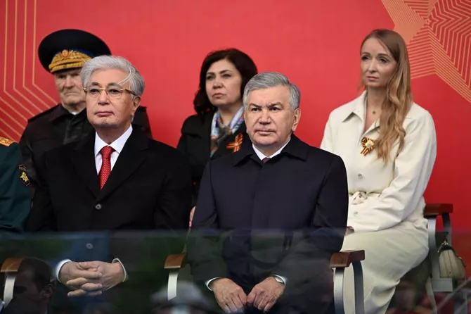 Latest News & Breaking Stories | Stay Updated with Caspianpost.com - Uzbek President Takes Part in Ceremonies Commemorating 81st Victory Anniversary