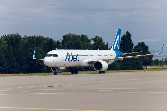 Turkish Low-Cost Airline AJet Cancels Flights to Tehran