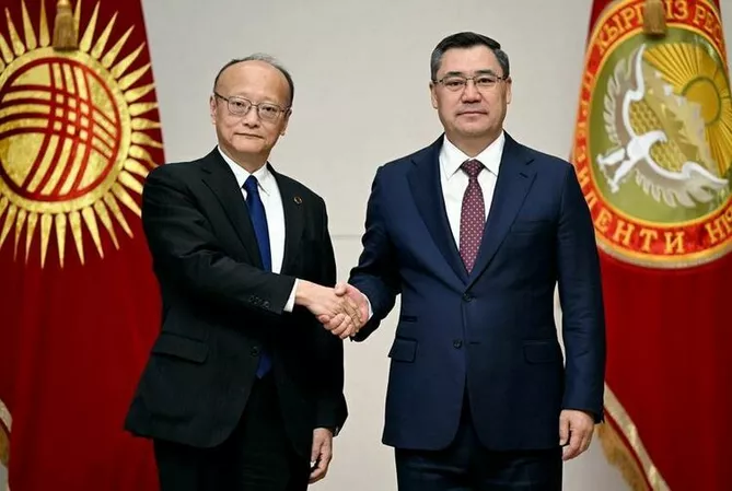 President Japarov, ADB Chief Map Out Major Projects to Boost Kyrgyzstan’s Economy