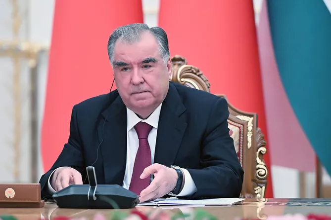 Tajik President Calls for Closer Economic Ties With Azerbaijan