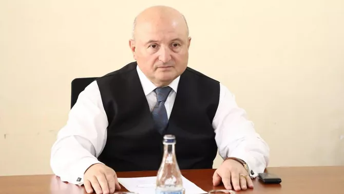 Armenian Court Extends Arrest of Gyumri Mayor