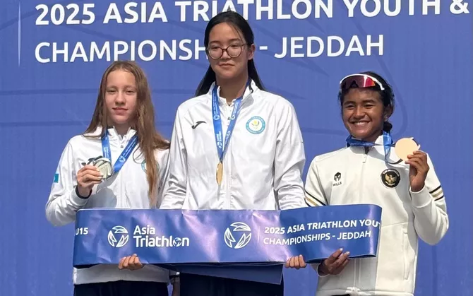 Kazakhstan Secures Podium Spots at Asia Triathlon in Jeddah