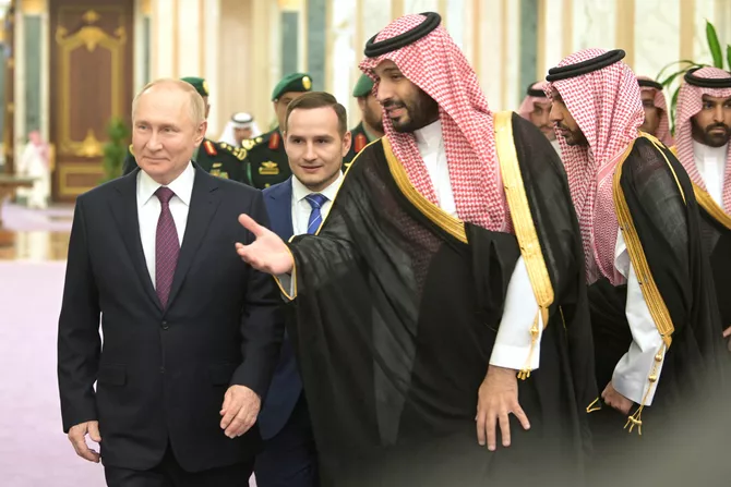 Saudi Arabia vs UAE: Is Riyadh Becoming Russia’s New Gulf Partner?
