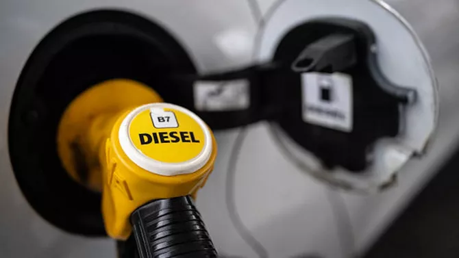 Global Diesel Prices Surge as Gulf and Russian Supplies Tighten