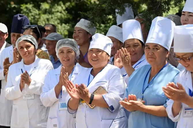 Kyrgyzstan to Double Teacher and Doctor Salaries in 2026