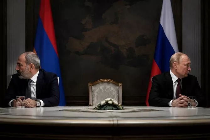 Pashinyan No Longer Wants to Sit at Putin’s Table
