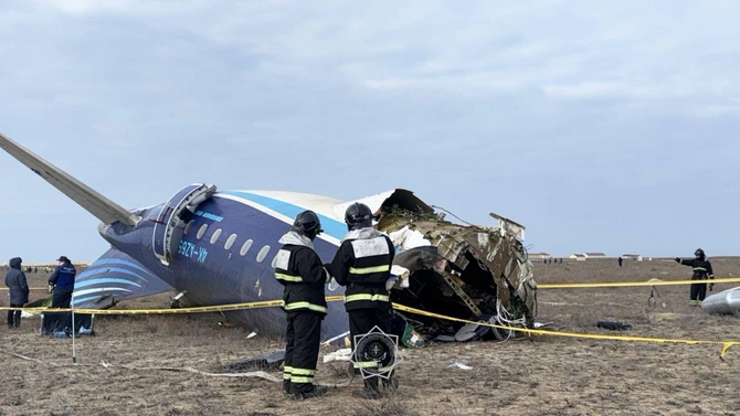 Azerbaijan Honors Kazakhstani Rescuers for Aid Following AZAL Plane ...
