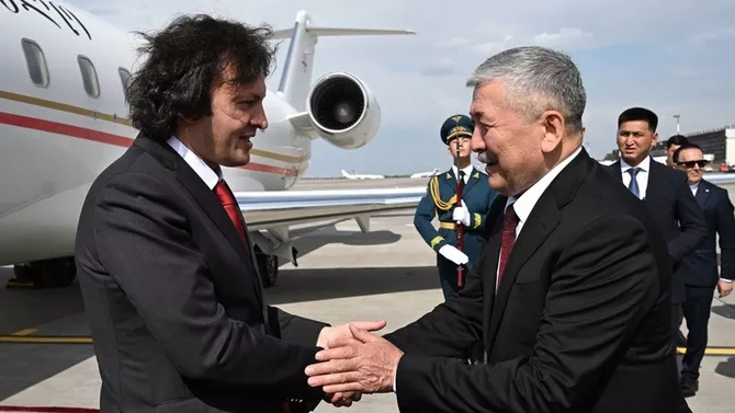 Georgian PM Embarks on First Official Visit to Kyrgyzstan