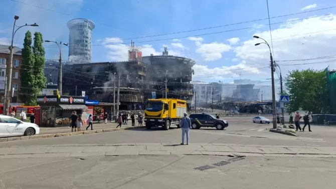 Latest News & Breaking Stories | Stay Updated with Caspianpost.com - Photos Reveal Massive Strike Damage Near Azerbaijani Embassy in Kyiv