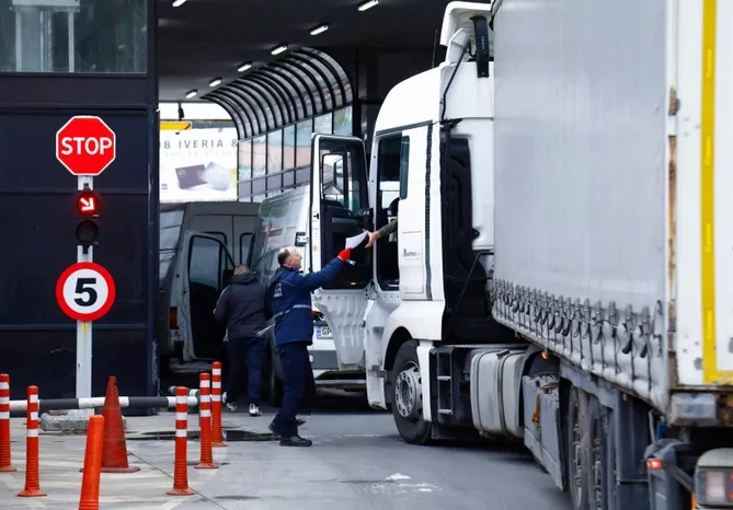 Georgia Investigates Border Delays Impacting Azerbaijani Freight Trucks