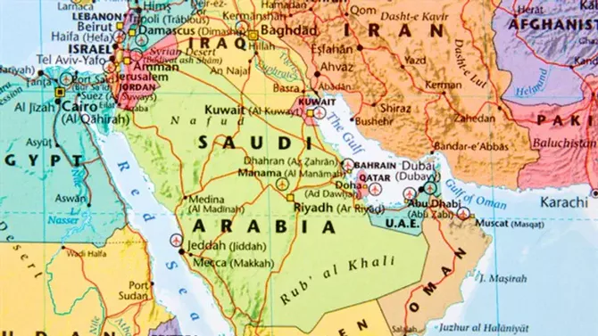 Iran Urges Gulf States to Reveal Shelters of US, Israeli Forces