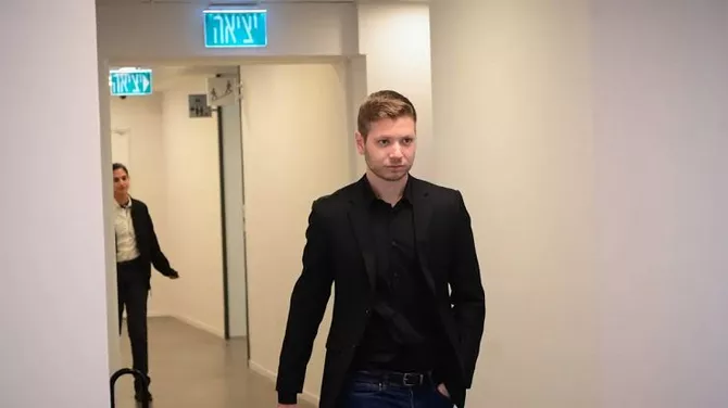Israel Evacuates Netanyahu’s Son From Florida Amid Iranian Plot