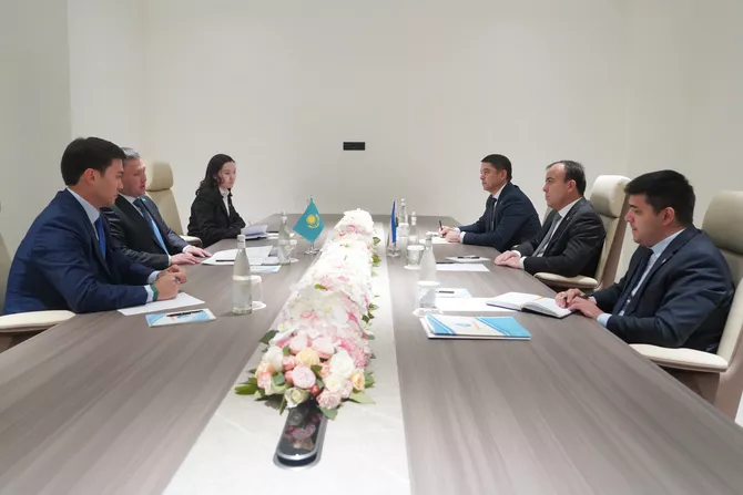 Uzbekneftegaz, KazMunayGas Forge Agreement to Boost Hydrocarbon Projects