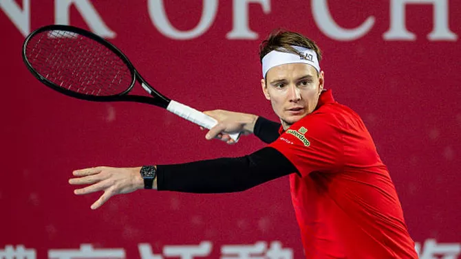 Kazakhstan’s Bublik Advances to Hong Kong Open Quarterfinals