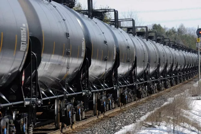 Azerbaijani Gasoline Train Crosses Armenian-Georgian Border