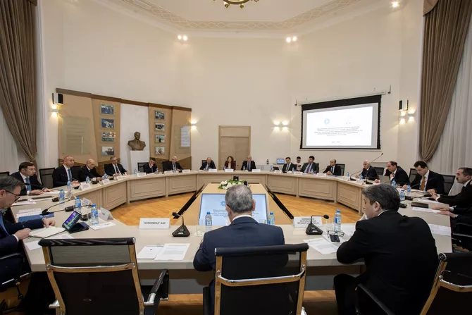 Latest News & Breaking Stories | Stay Updated with Caspianpost.com - Azerbaijan Pushes Forward Renewable Energy Initiatives at Presidential Commission Meeting