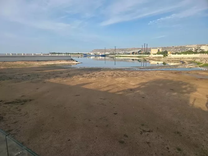 Latest News & Breaking Stories | Stay Updated with Caspianpost.com - The Caspian’s Disappearing Waters Threaten Ports, Wildlife and Coastal Cities - PHOTOS