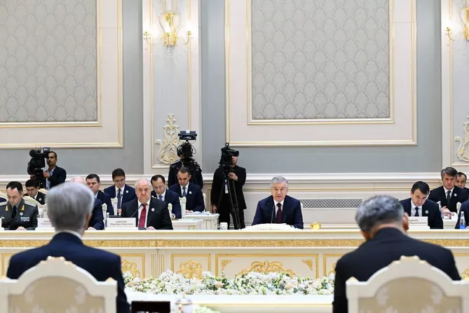 Uzbekistan, Kazakhstan Set $10 Billion Trade Goal