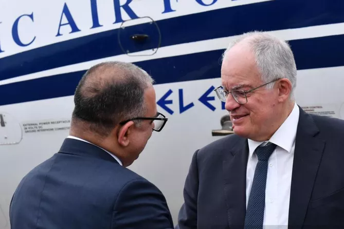 Greek President Lands in Armenia for Key European Summit